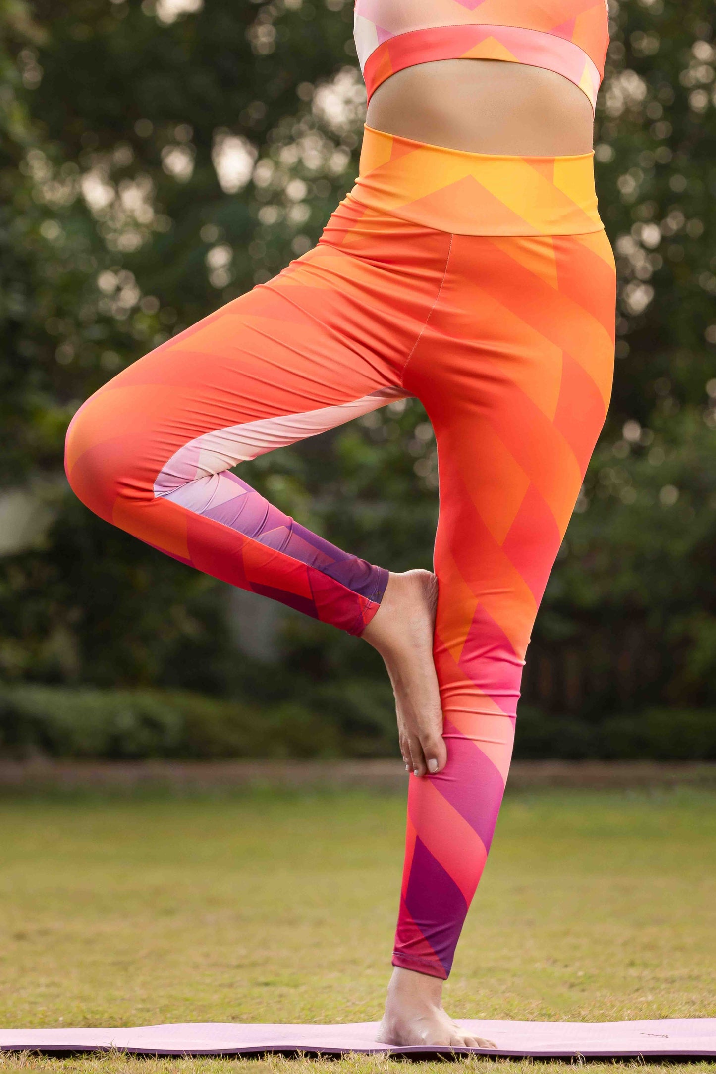 PulseFit Printed Workout Leggings – High-Waisted, Stretchable & Stylish Gym Wear
