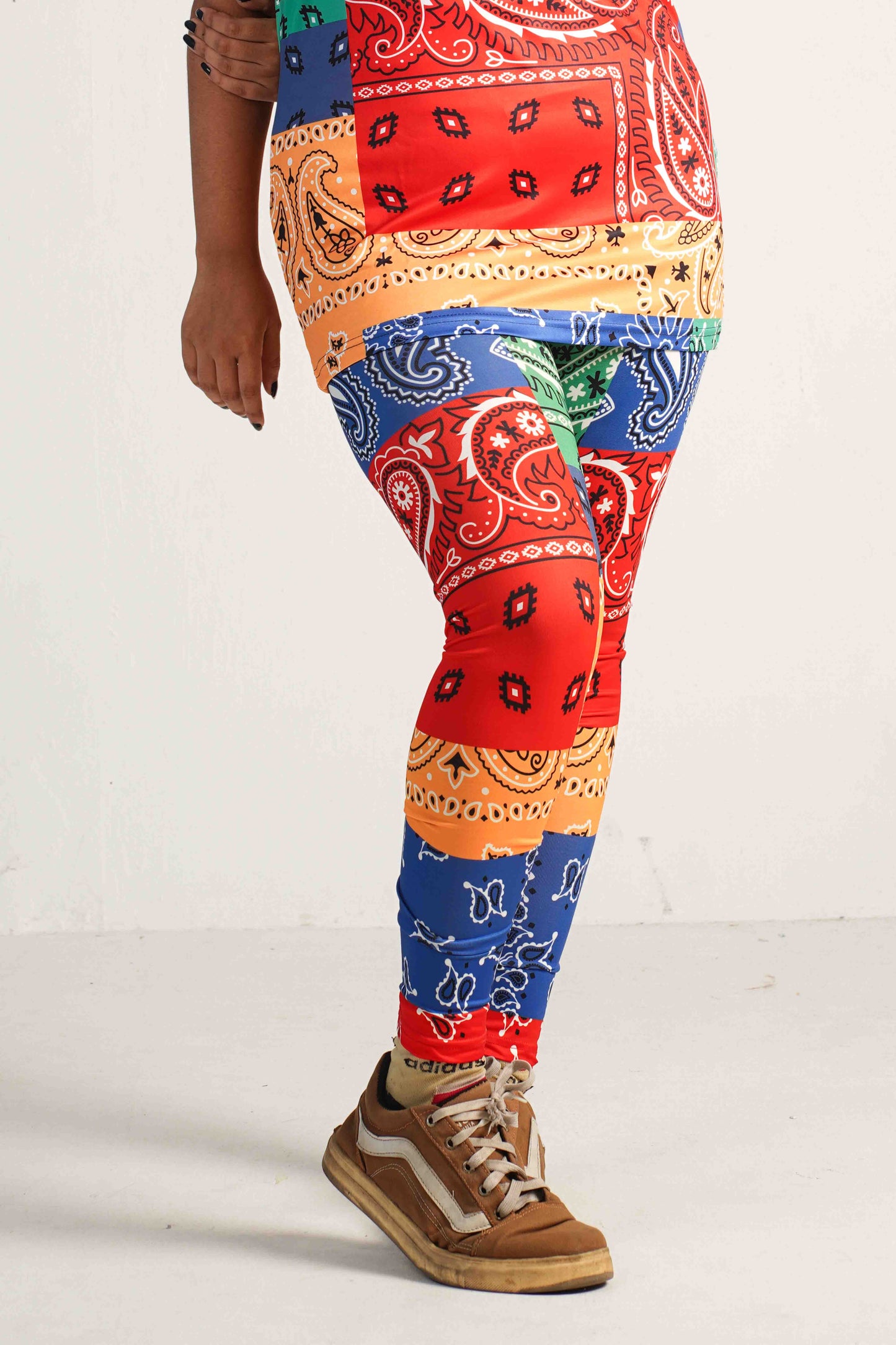 SereneShape Printed Workout Leggings – High-Waisted, Stretchable & Stylish Gym Wear